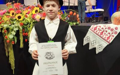 Luna Boršić, Helena Jurković i Gabriel Kuzma na 57. izložbi Čovjek čovjeku i na 57. Zboru malih pjesnika u Zlataru